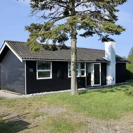 Holzhaus-mit-sauna-und-panoramablick-auf-die-ostsee 펜션