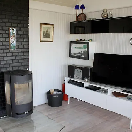Сasa de vacaciones Holzhaus-mit-sauna-und-panoramablick-auf-die-ostsee