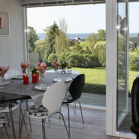 펜션 Holzhaus-mit-sauna-und-panoramablick-auf-die-ostsee *